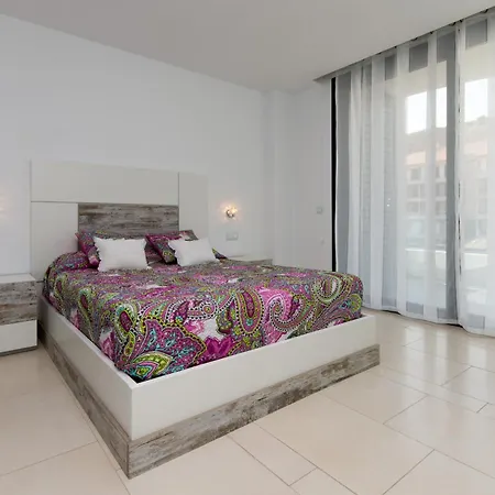 Luxury Flat, Mar, Air Con, Pool, Parking Daire *