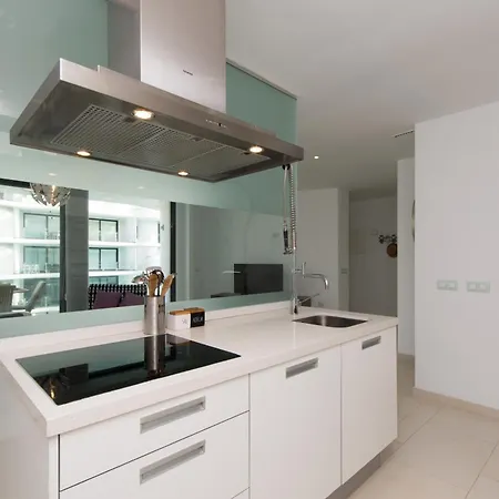 Apartament Luxury Flat, Mar, Air Con, Pool, Parking *
